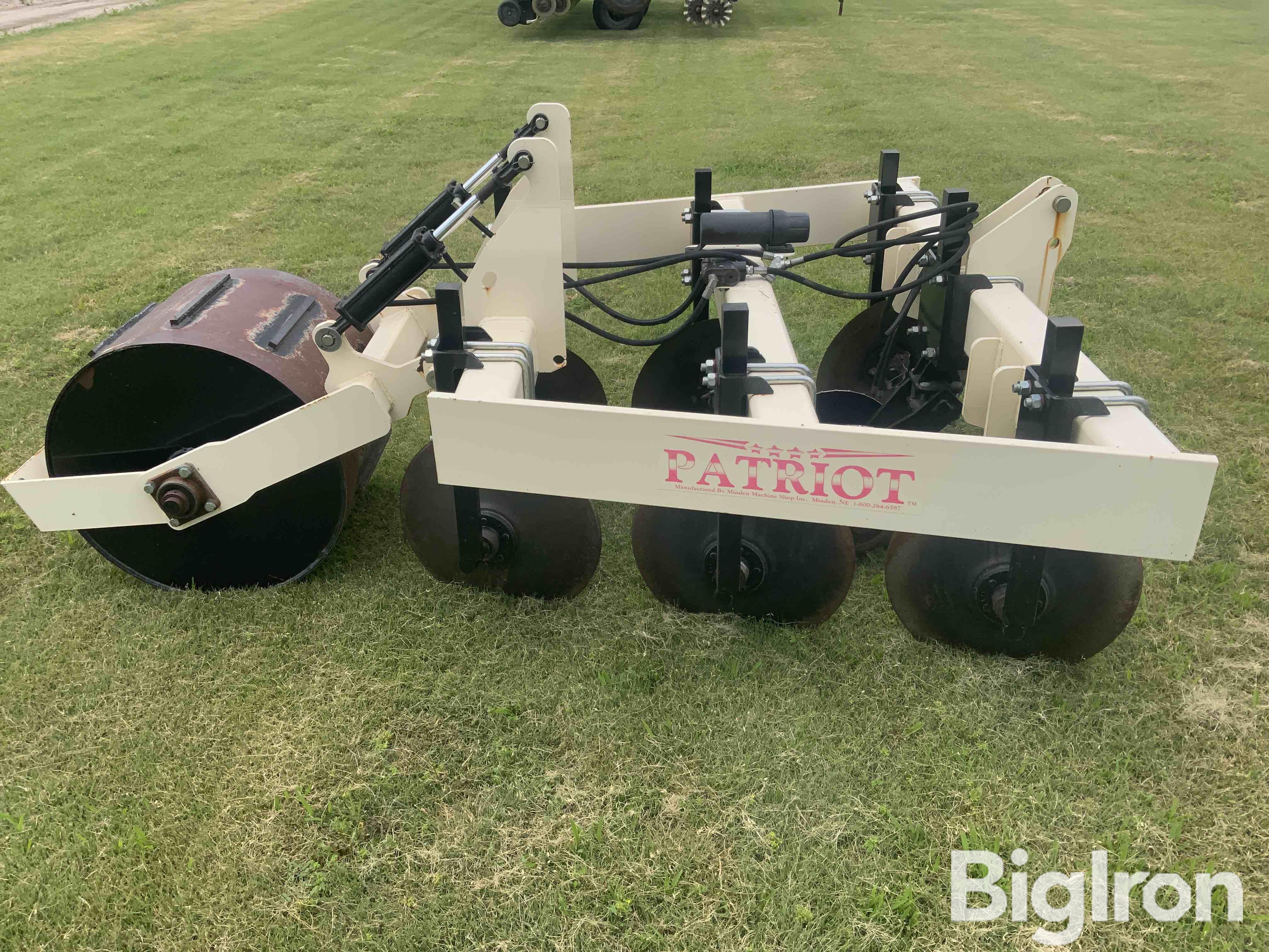 Patriot Pivot Track Closer BigIron Auctions