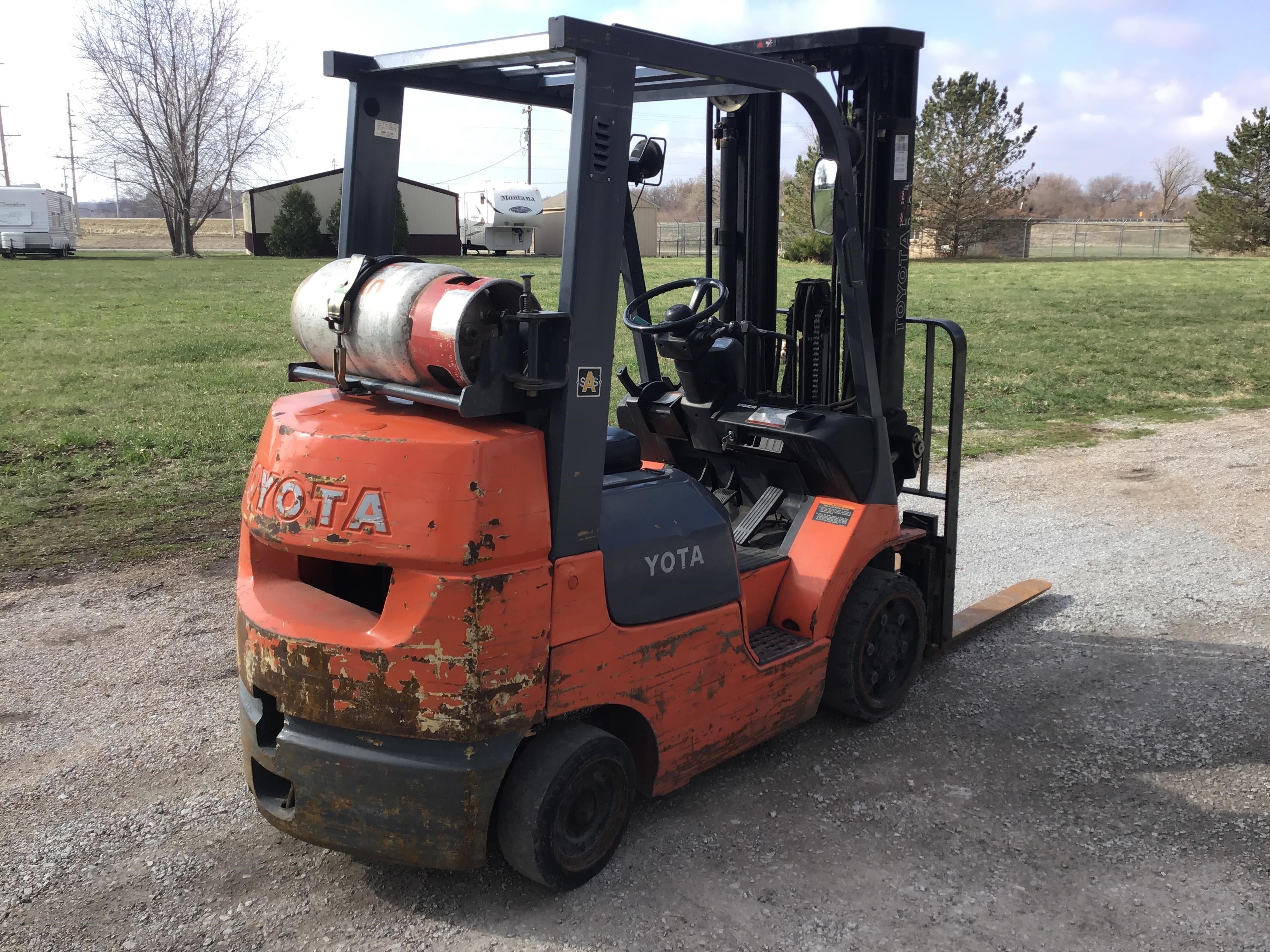 Toyota 7FGCU25 Forklift BigIron Auctions