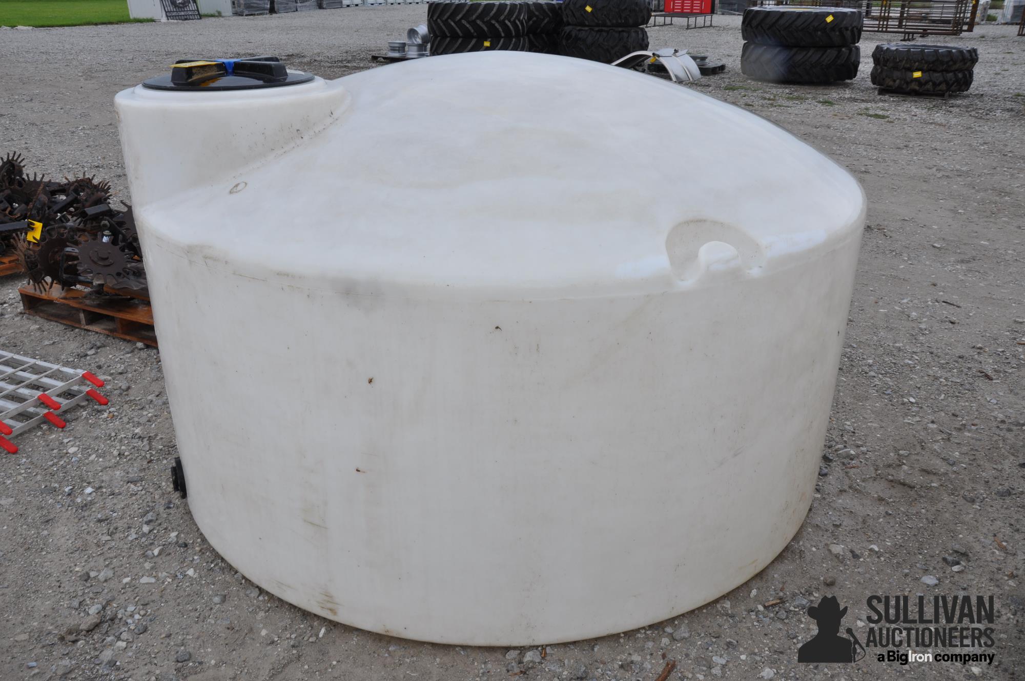 1500 Gallon Poly Tank Bigiron Auctions 3062