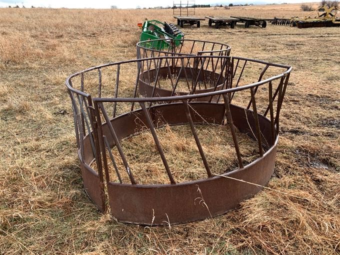 collapsible round bale feeder