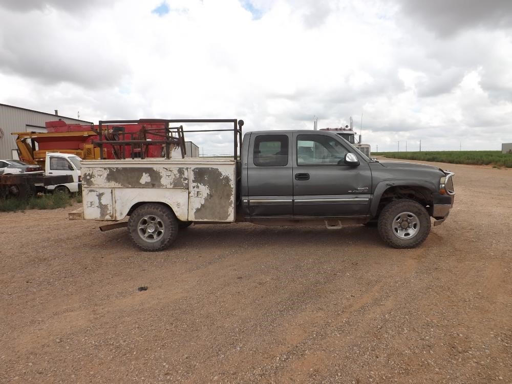 2001 Chevrolet 2500 HD 4x4 Extended Cab Utility Truck BigIron Auctions