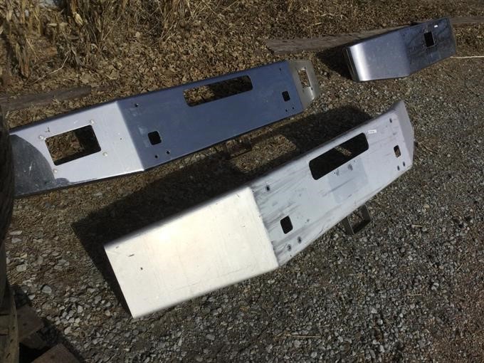 Kenworth T-800 Front Bumper Pull Hitch BigIron Auctions