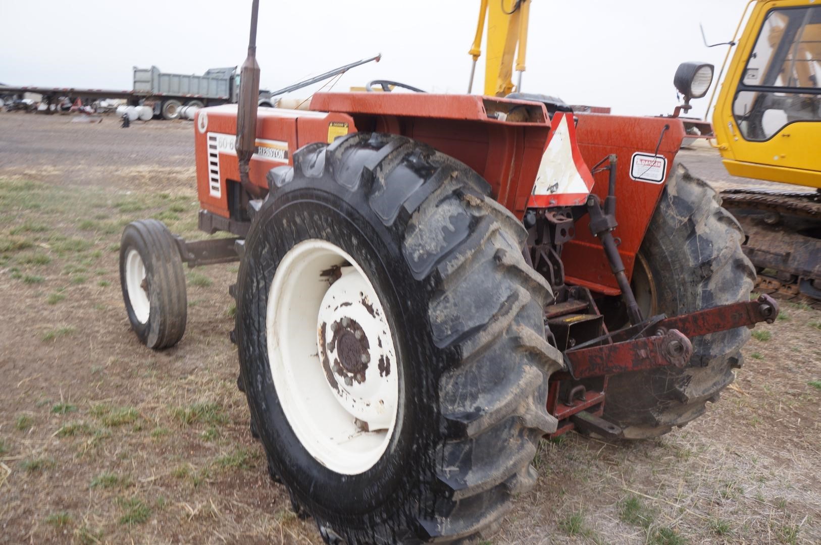 Fiat   Hesston 60-66 2wd Tractor Bigiron Auctions