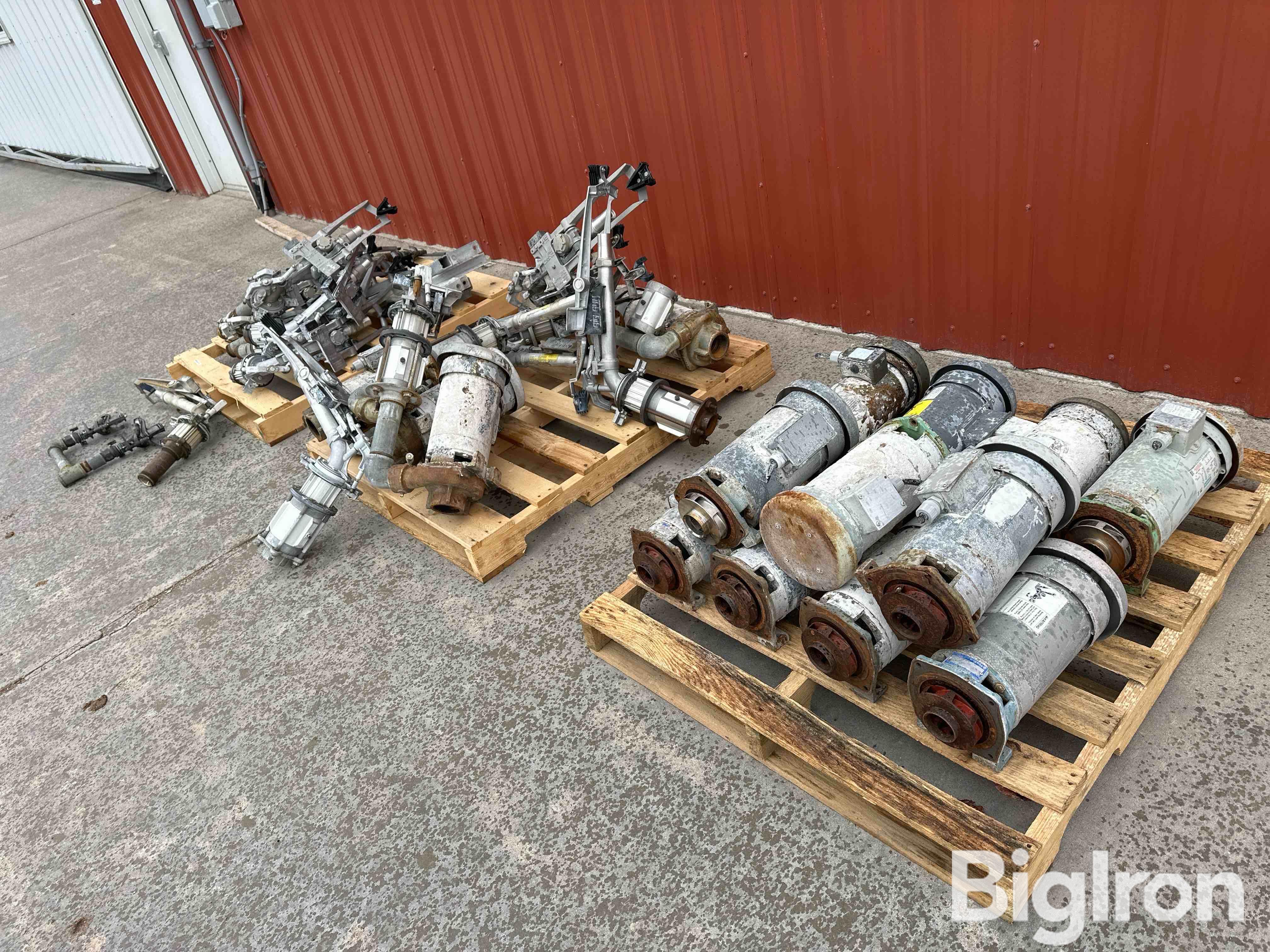 Pivot End Guns And Booster Pumps BigIron Auctions