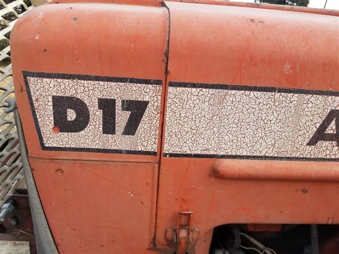 1967 Allis Chalmers D17 Series IV tractor in Sabetha, KS