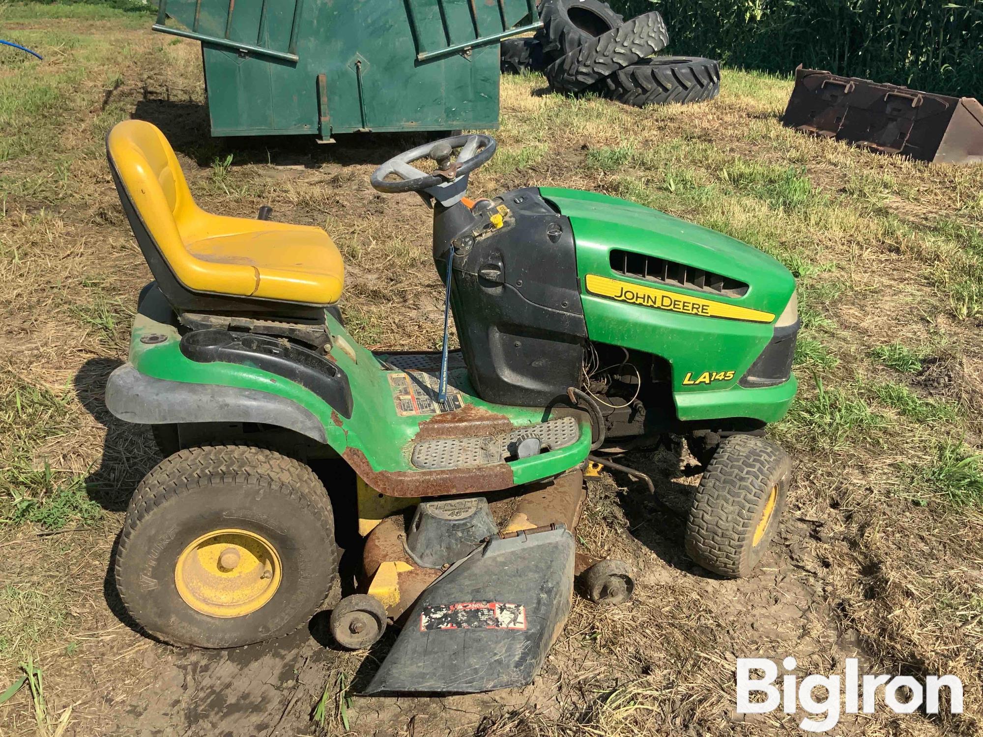 John Deere La145 Riding Mower Bigiron Auctions