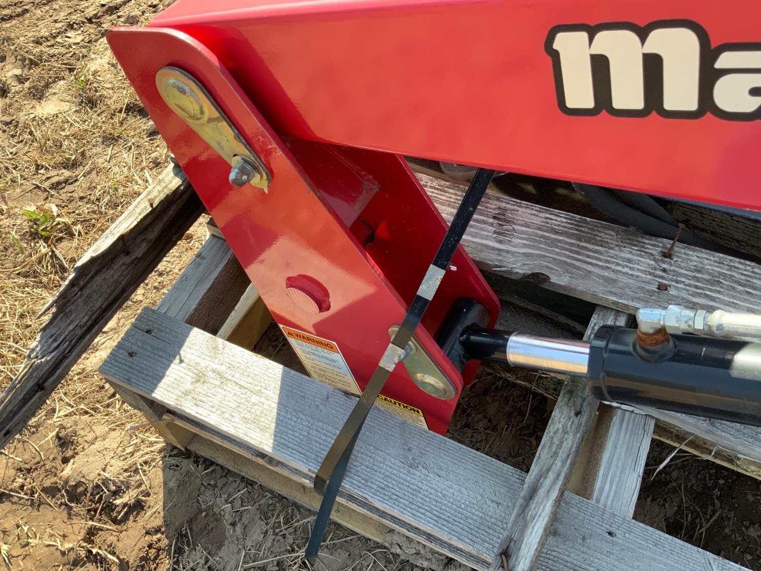 Mahindra ML115 Loader W/60” Bucket BigIron Auctions