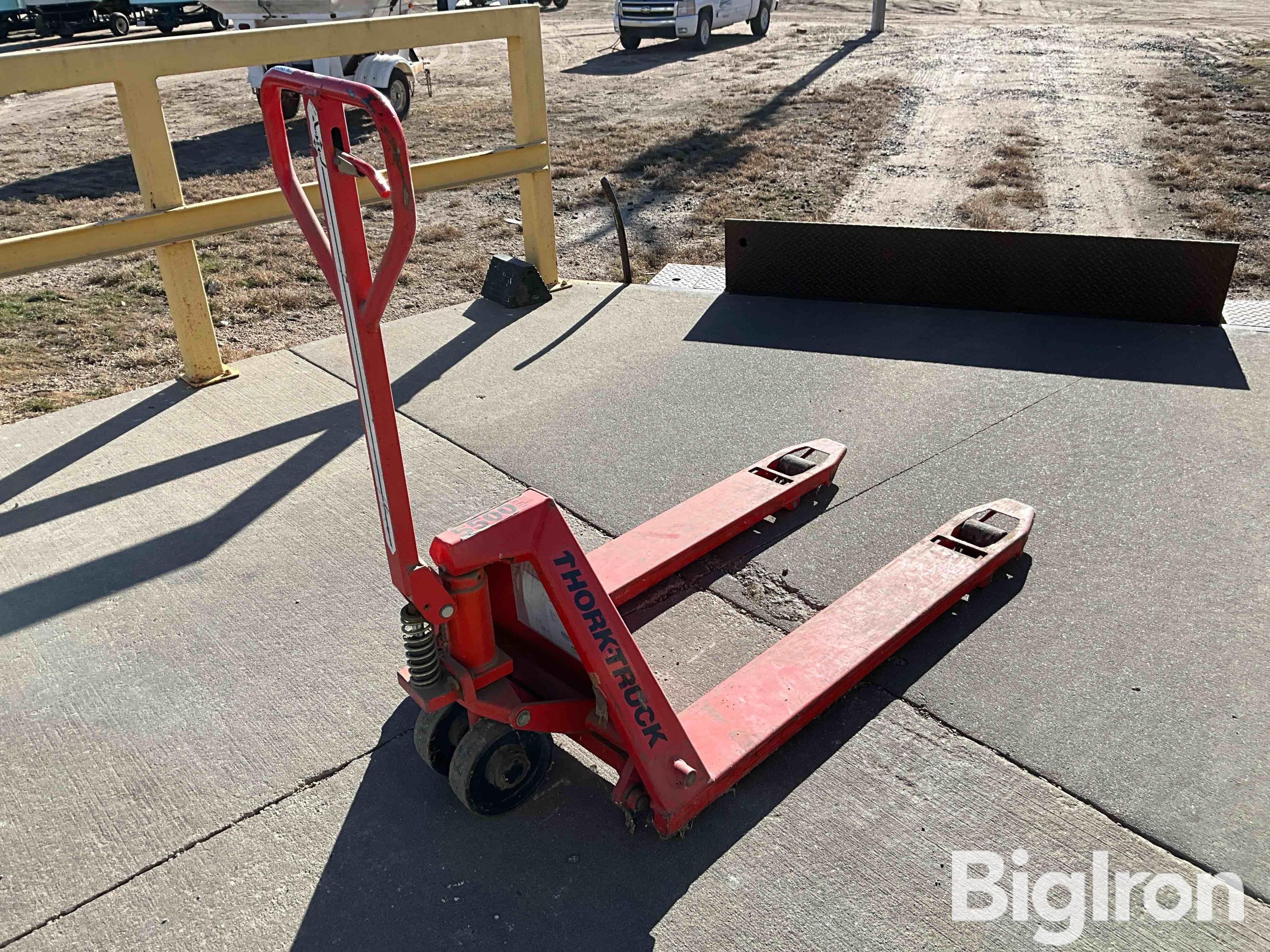 Interthor 5500 Pallet Jack Bigiron Auctions