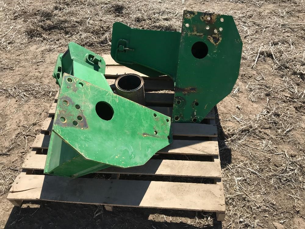 John Deere Loader Brackets & Hardware BigIron Auctions