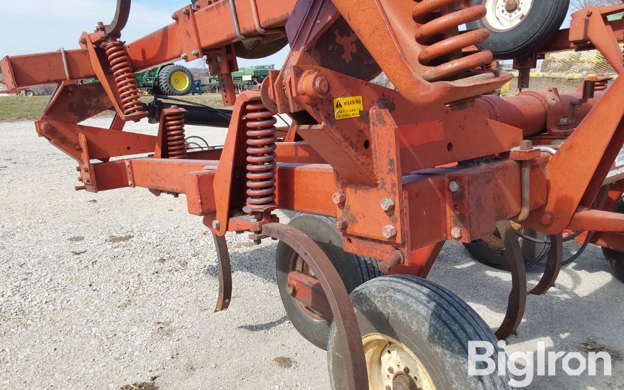 White 426 21 Folding Chisel Plow Bigiron Auctions