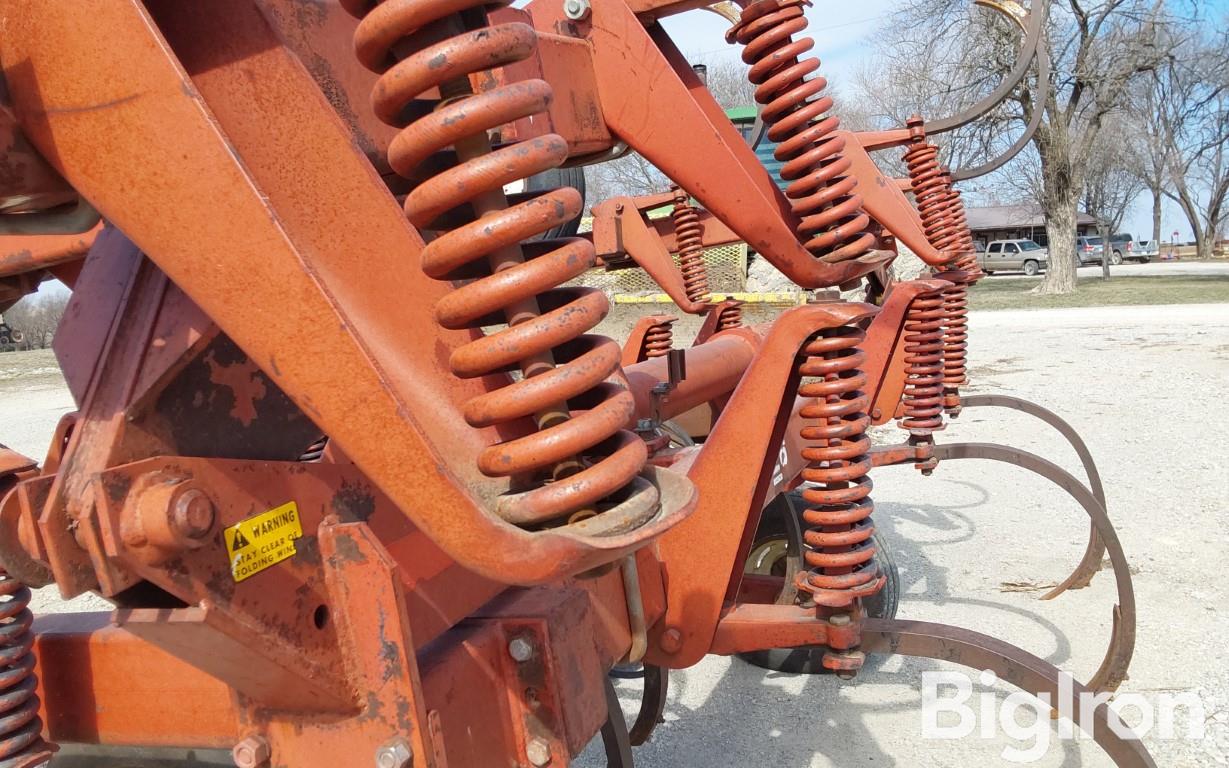 White 426 21 Folding Chisel Plow Bigiron Auctions