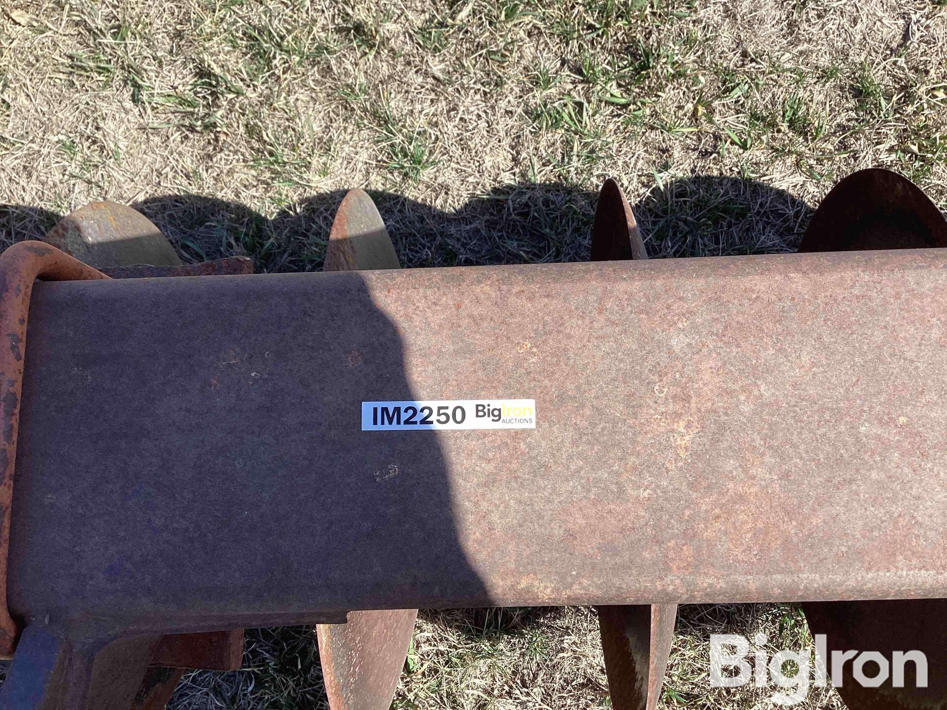 Pivot Track Closer BigIron Auctions