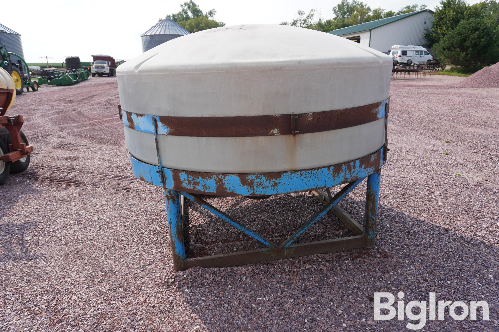 Norwesco Water Tank W/Cone Bottom Frame BigIron Auctions