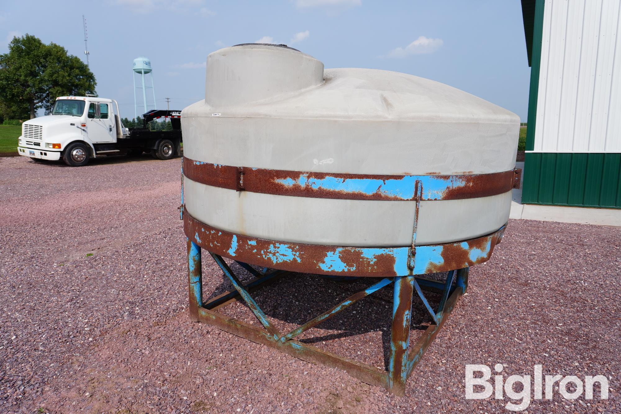 Norwesco Water Tank W Cone Bottom Frame Bigiron Auctions