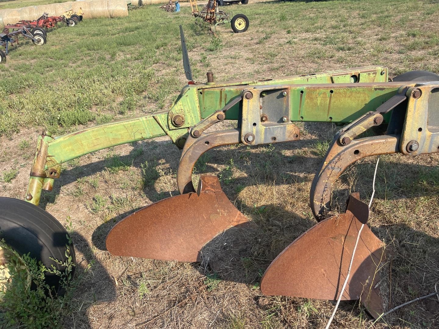 John Deere 3600 6 Bottom Plow Bigiron Auctions 4333