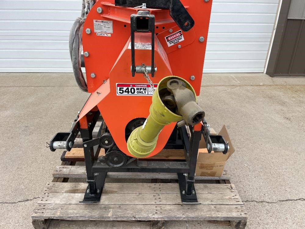 2014 WoodMaxx WM-8H 3-Point Portable Wood Chipper BigIron Auctions