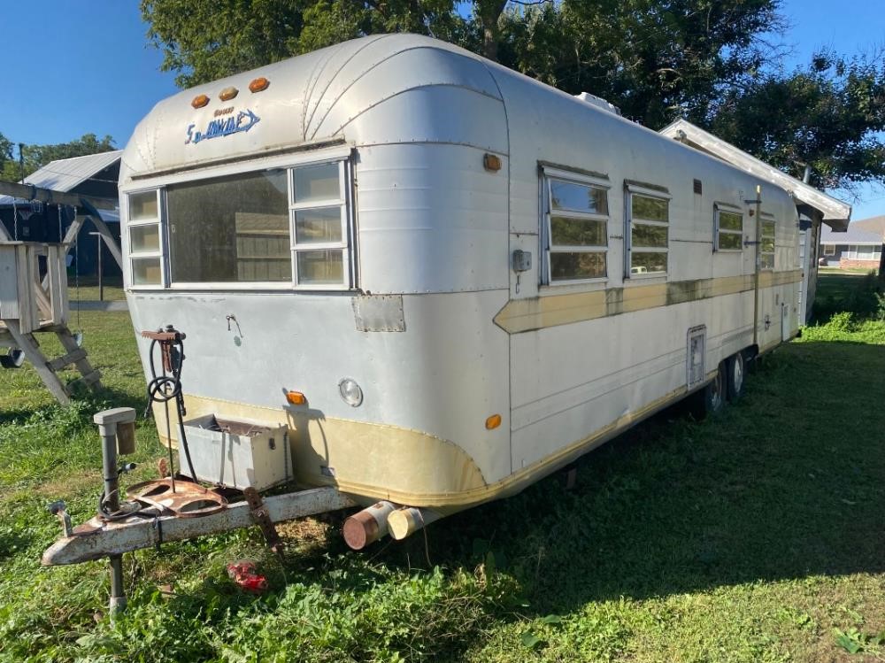 Trailers Online Auctions - 71 Lots