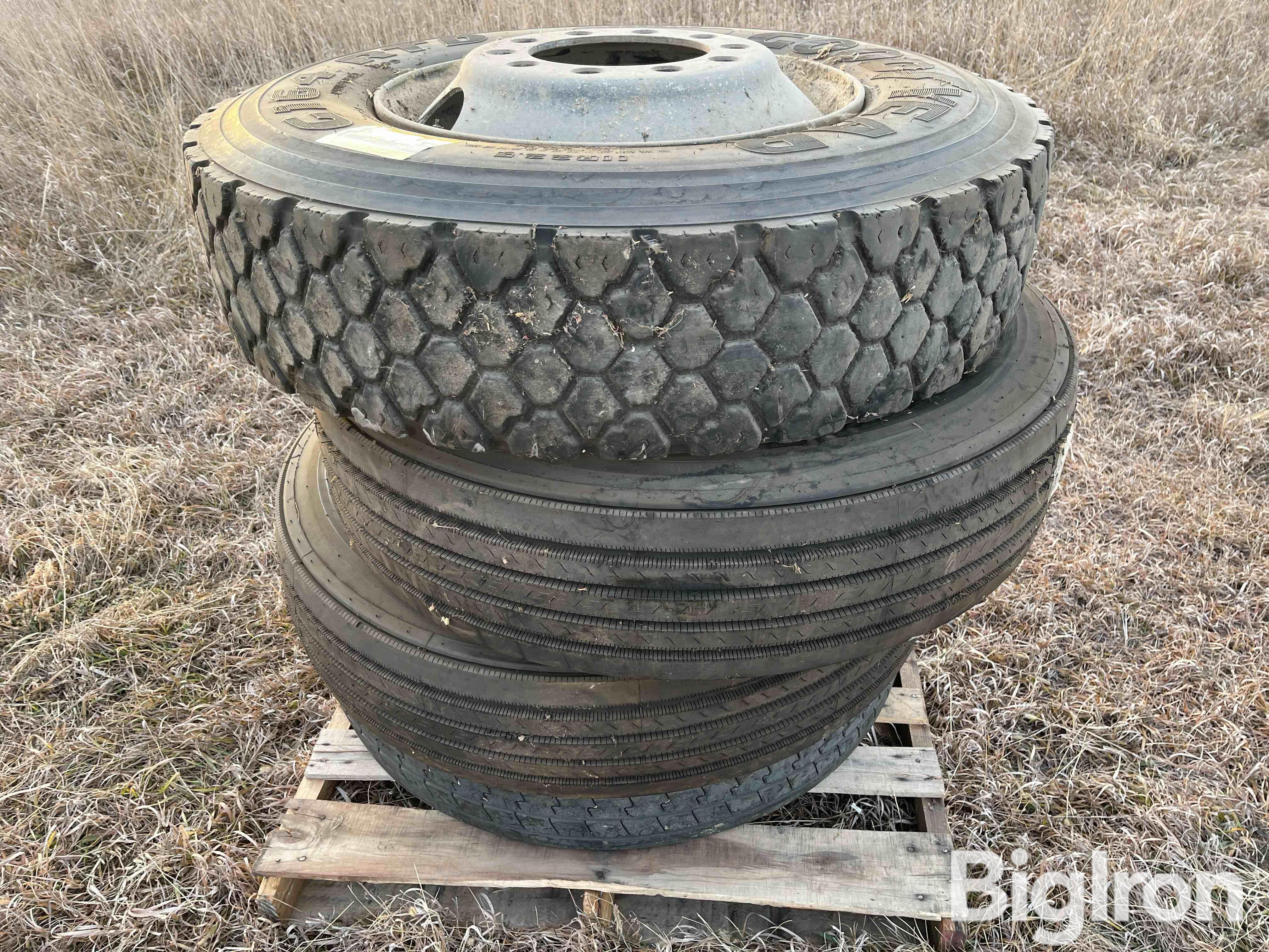 Goodyear Yokohama 29575r 225 Unmounted And Mounted Tires Bigiron Auctions