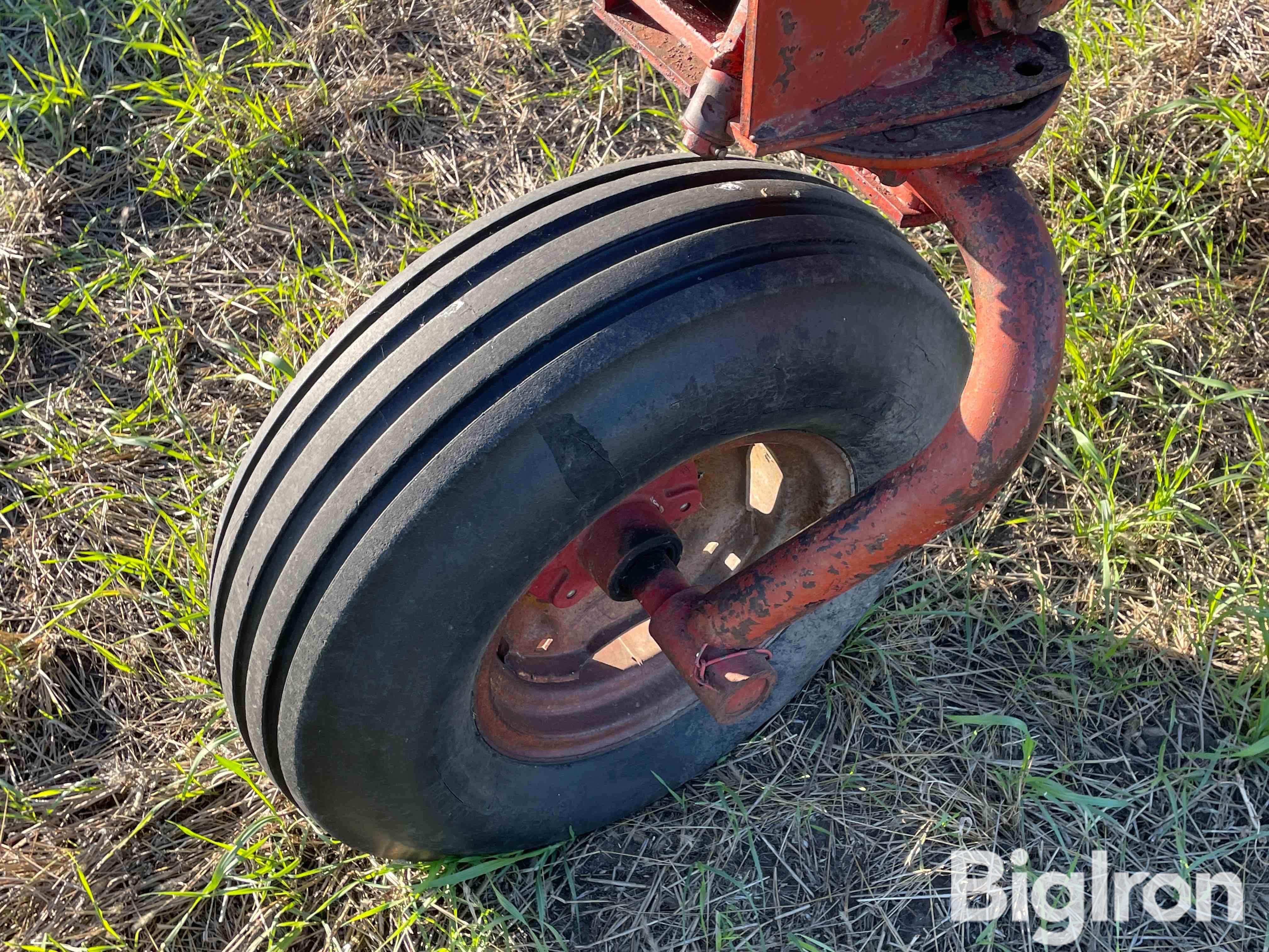 Melroe 911 6-Bottom Plow BigIron Auctions