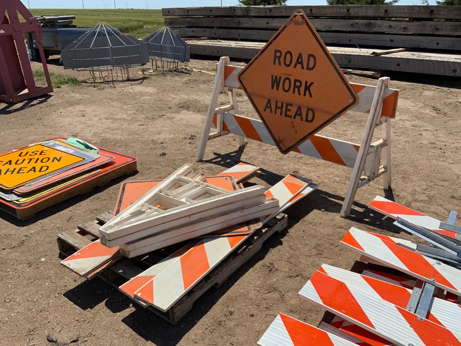 Metro-A-Cade Road Barricades BigIron Auctions