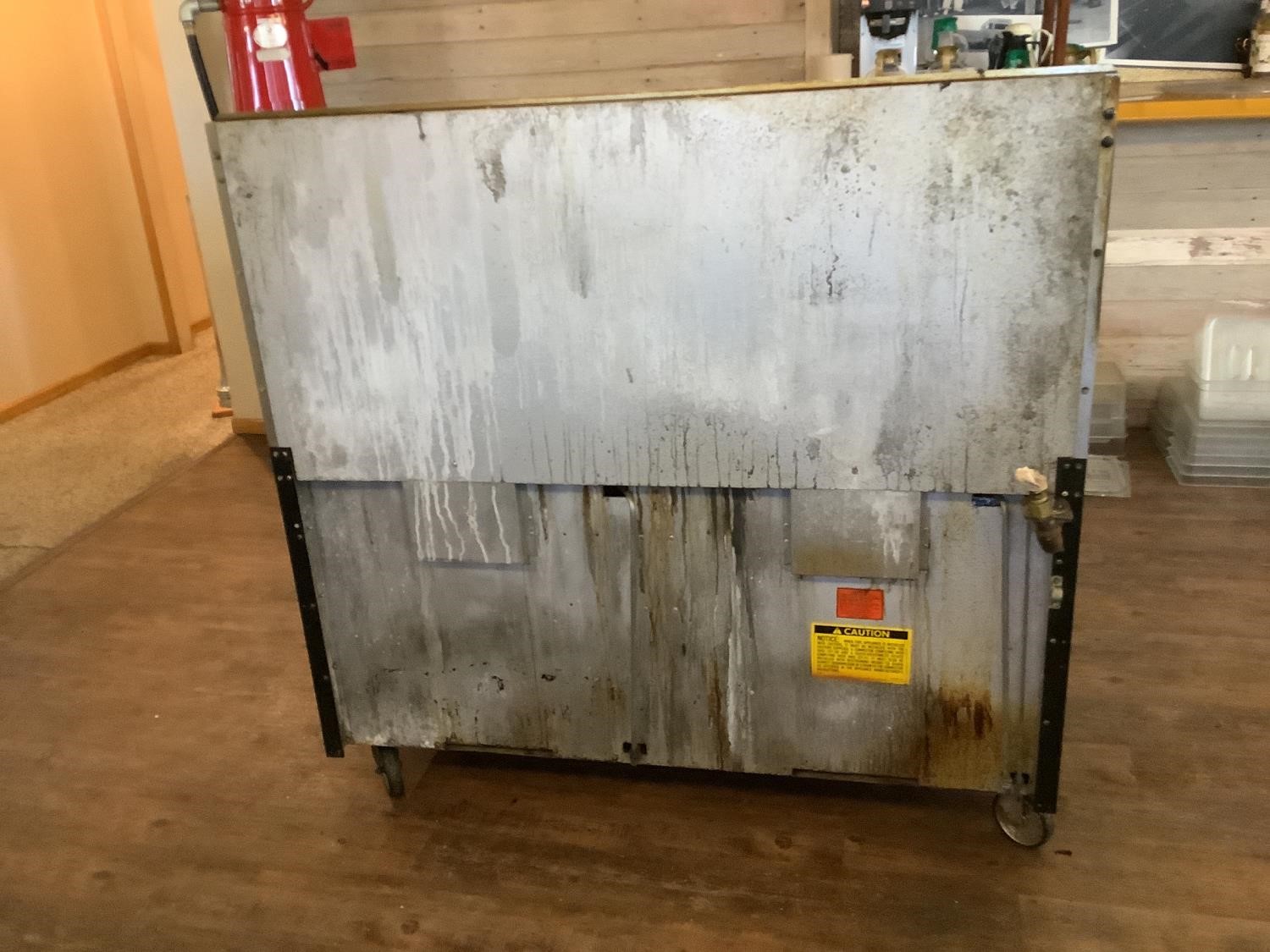 Vulcan Natural Gas Grill BigIron Auctions   Vulcan 3 Cebe5b668f61463ba5988f5725d2e519 