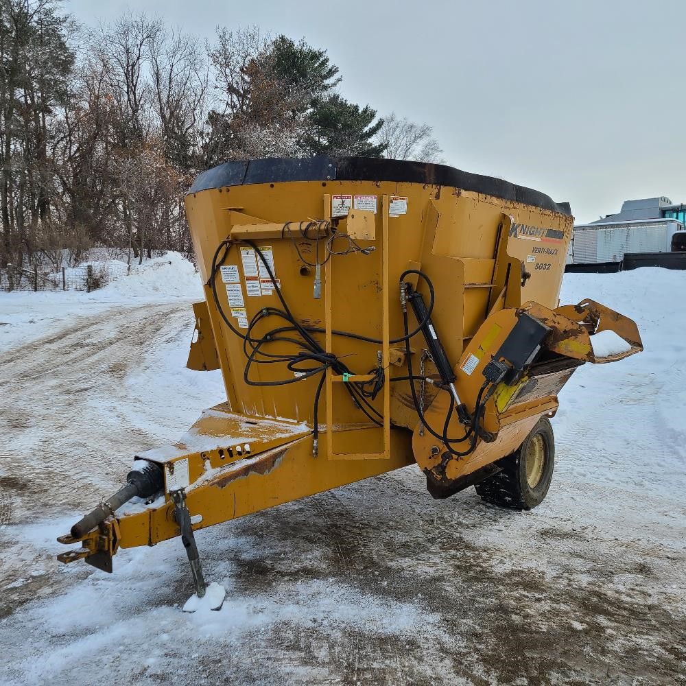 KUHN Knight 5032 Verti-Maxx Vertical Mixer BigIron Auctions