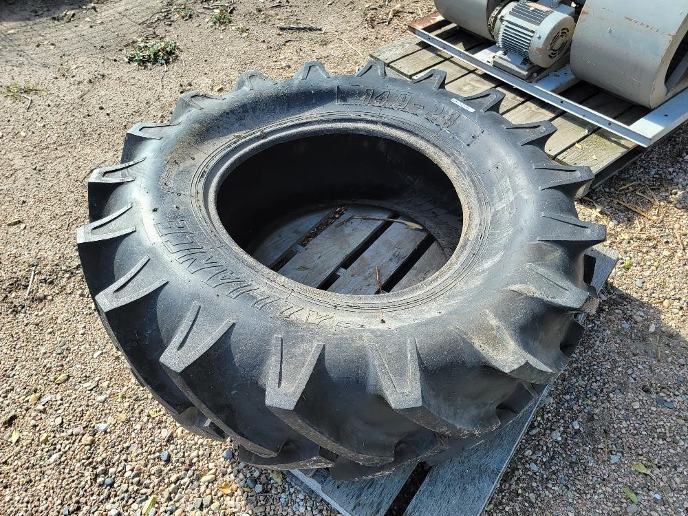 Alliance 14.9-24 Pivot Tire BigIron Auctions