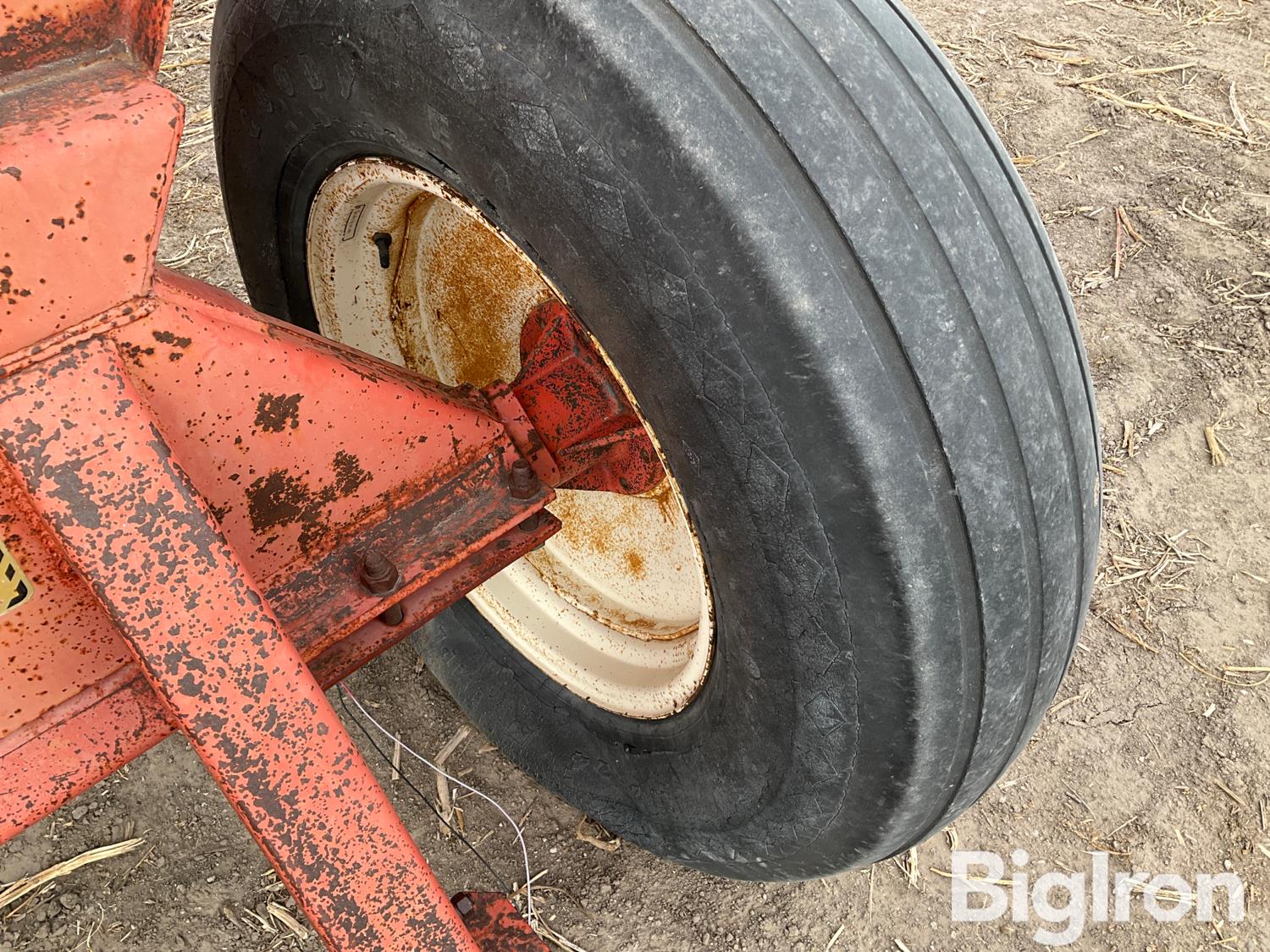 Hesston 565 Pull Beet Carts BigIron Auctions