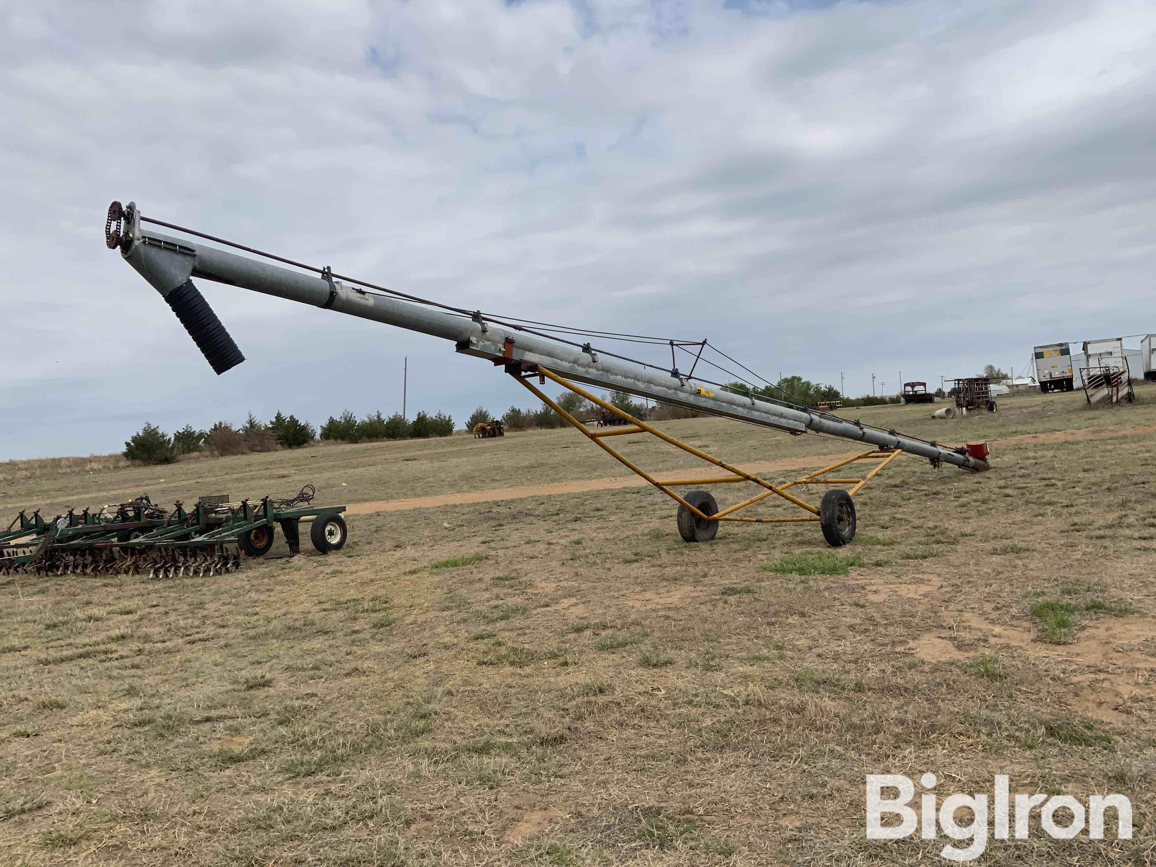 Hutchinson 53x8 Auger BigIron Auctions