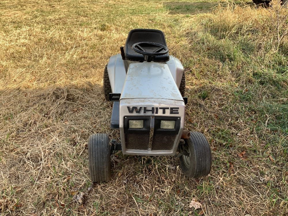 White discount lawn tractor