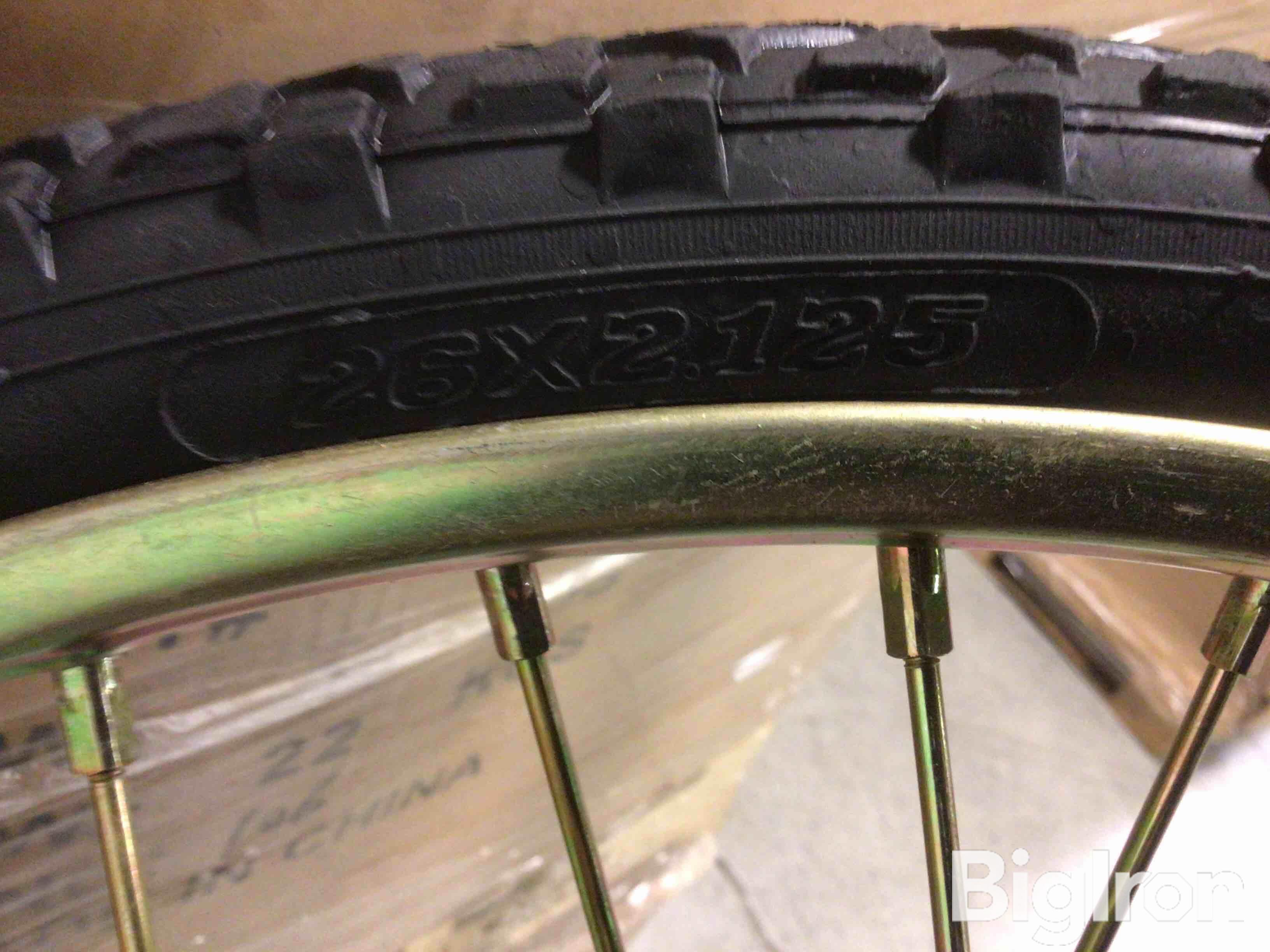 26x2 125 bike rim