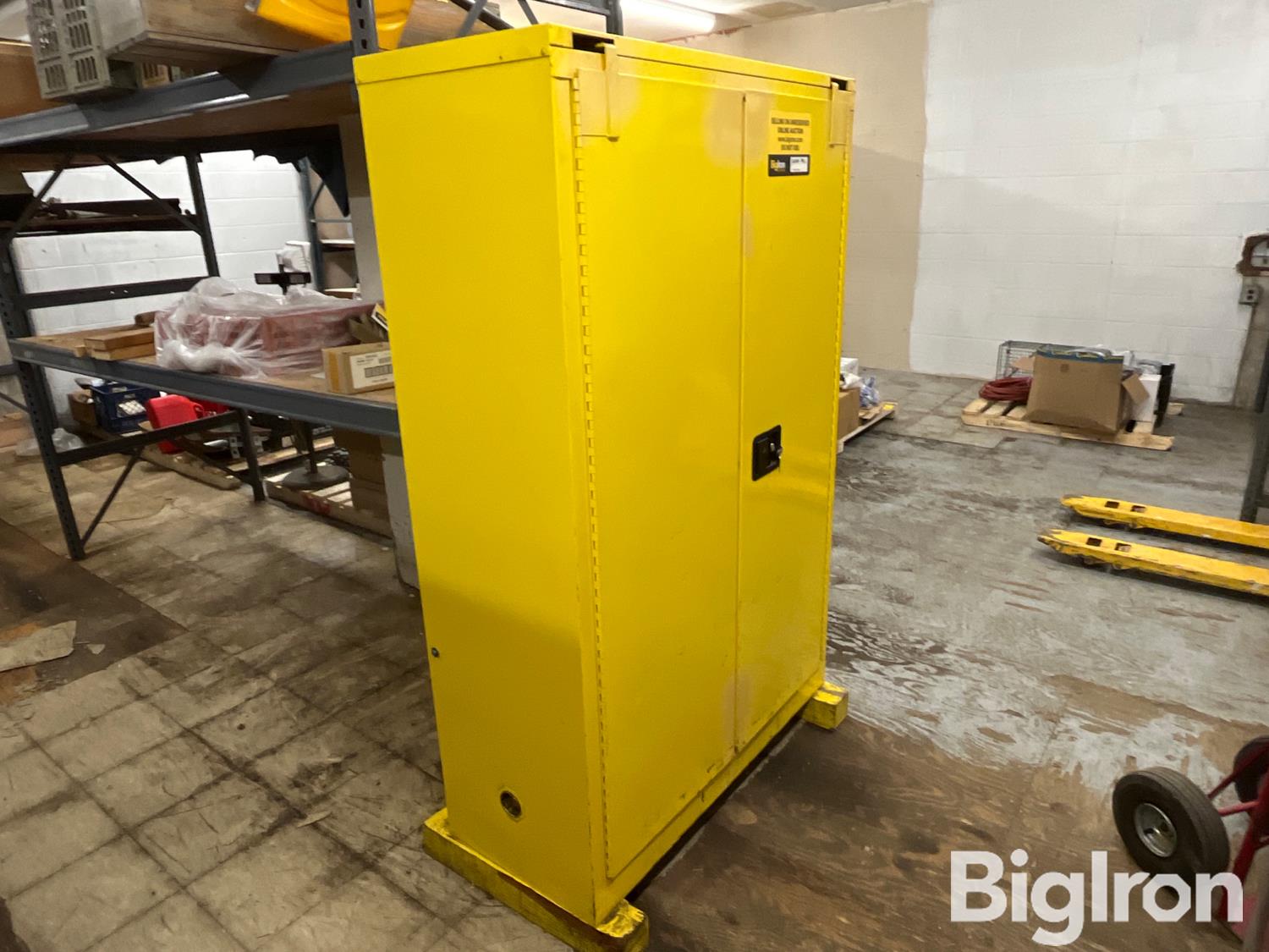 metal-double-door-paint-cabinet-bigiron-auctions