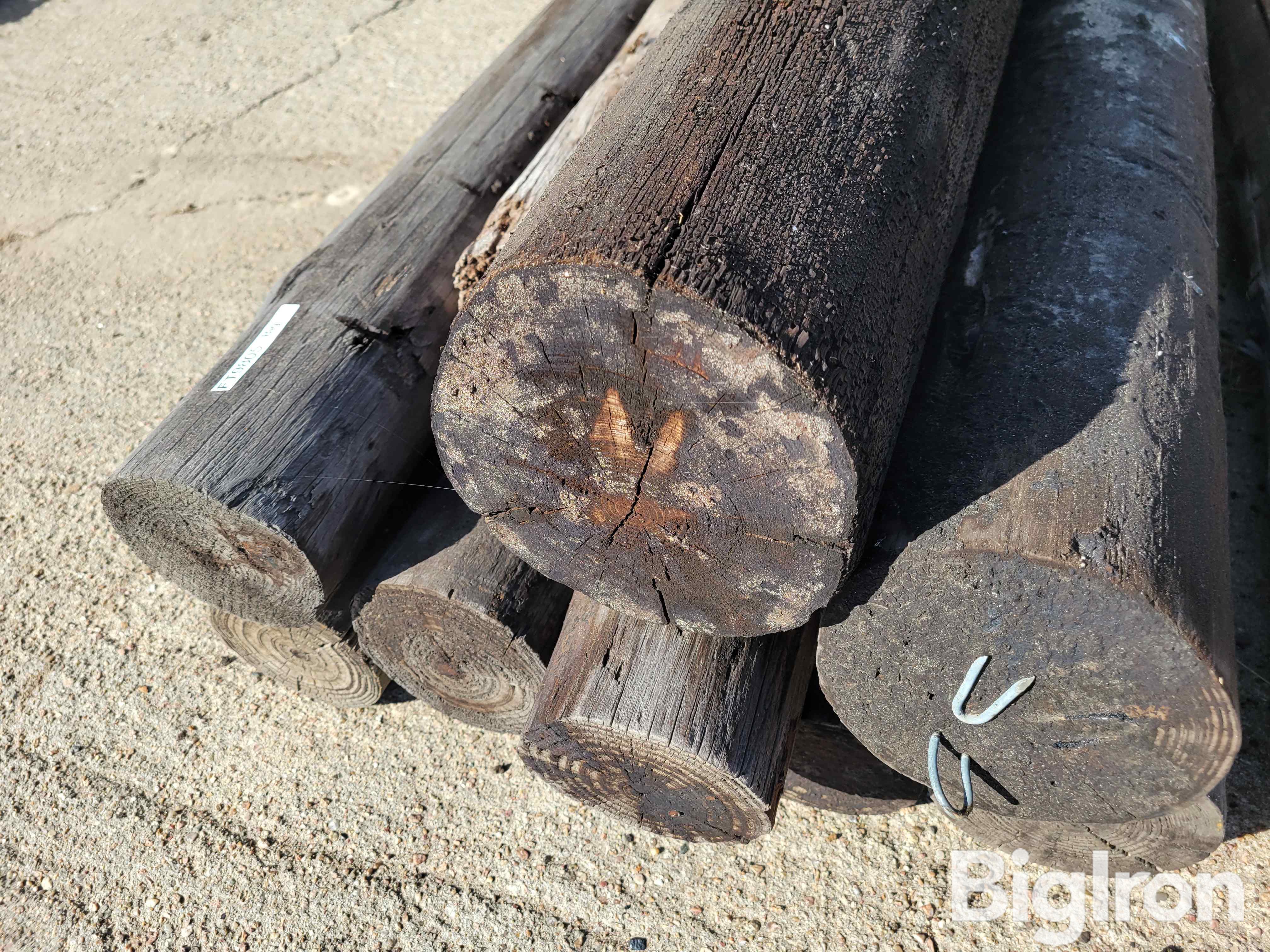 Wood Posts BigIron Auctions   Noname 34532 Edc415baacd8470ba4a1eb7ab1cd234d 