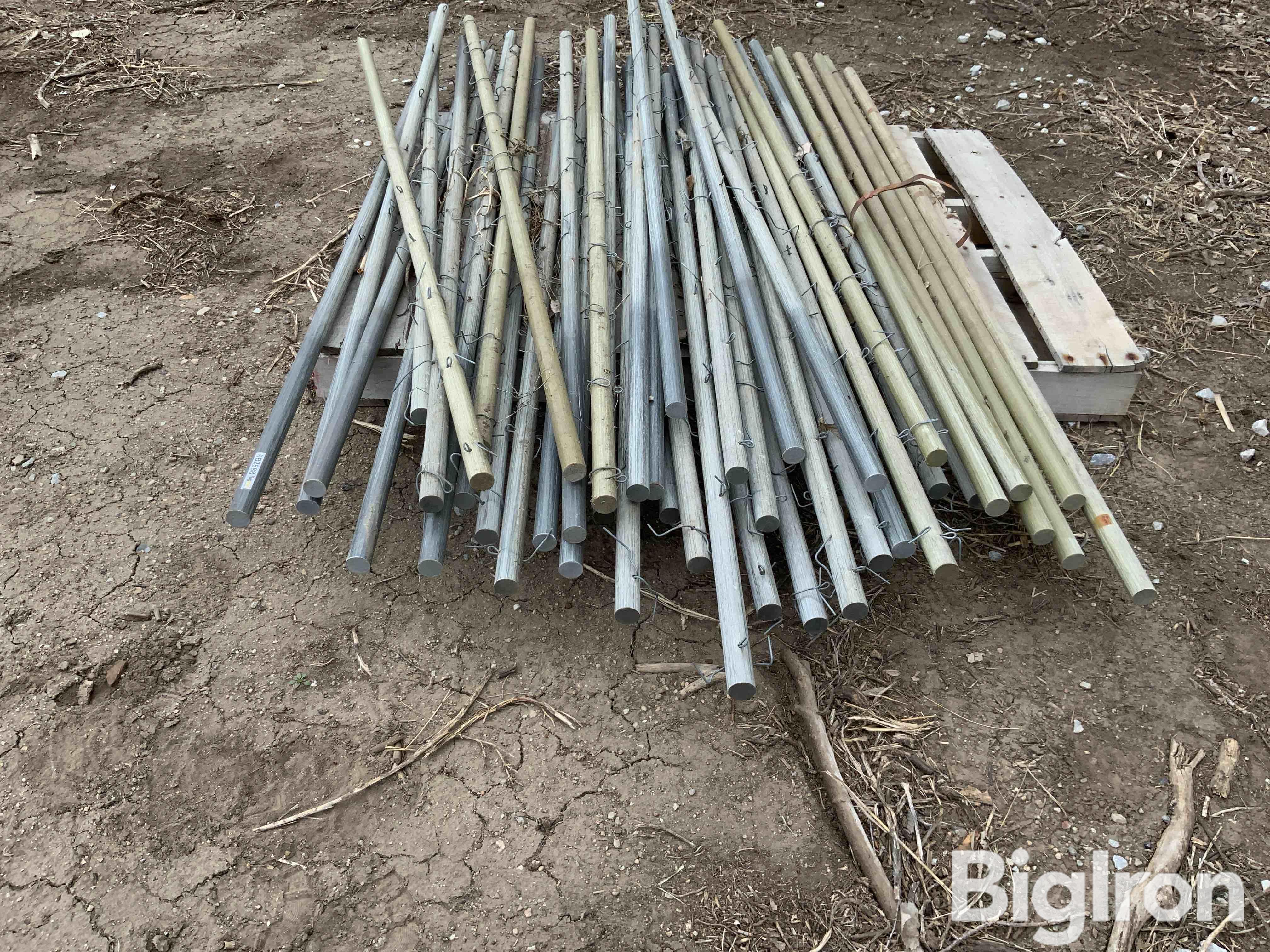 Fiberglass High Tensile Posts BigIron Auctions