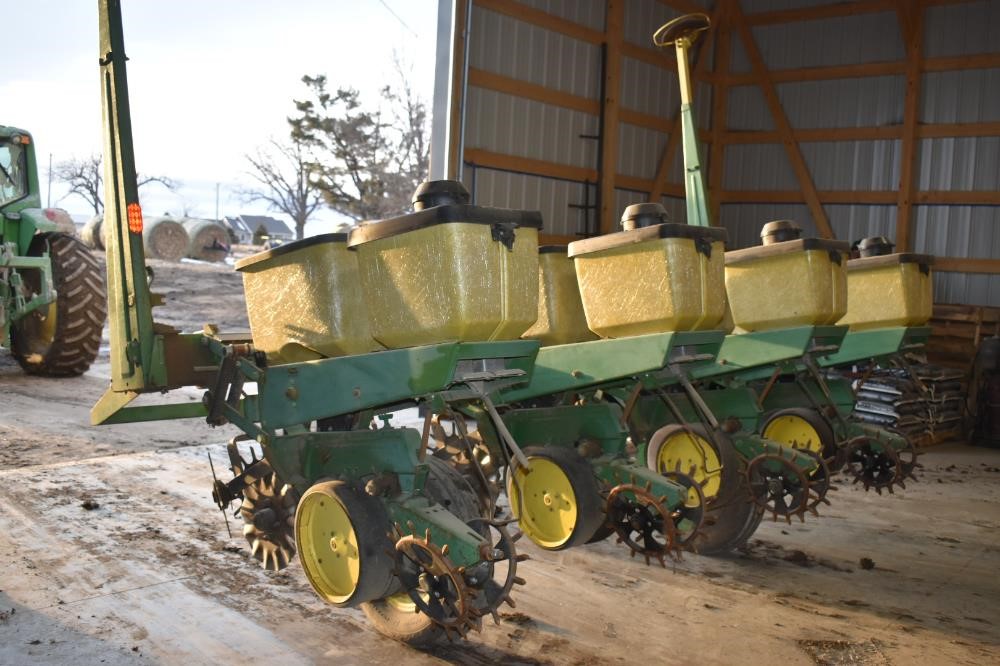 John Deere 7000 4 Row Planter Bigiron Auctions 8709