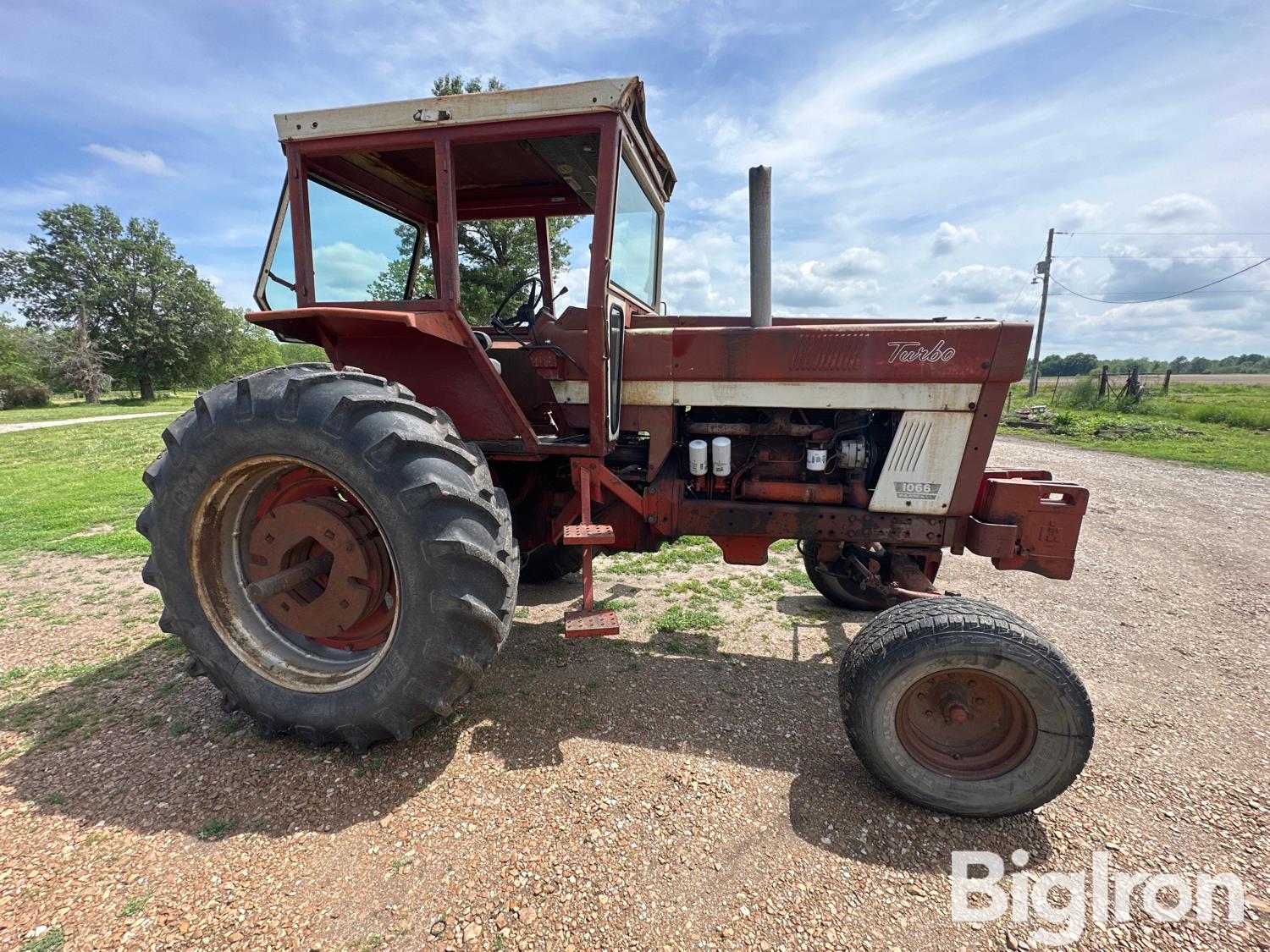 1974 International 1066 2WD Tractor BigIron Auctions