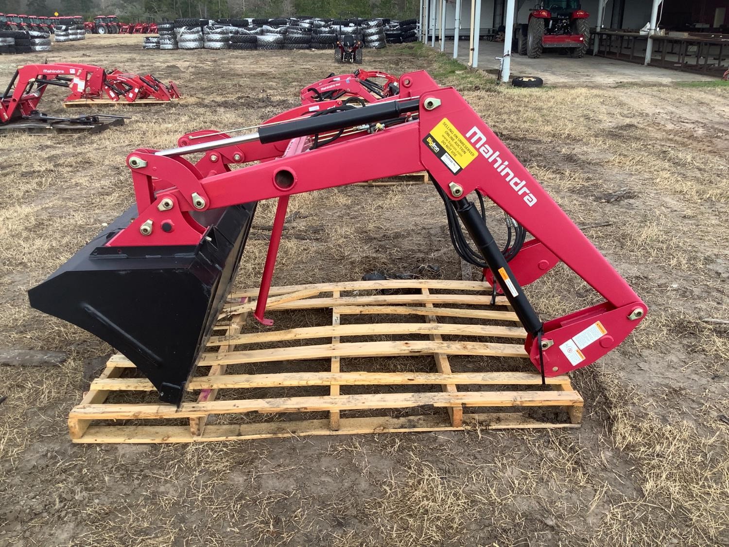 Mahindra 4550-2L Loader W/59