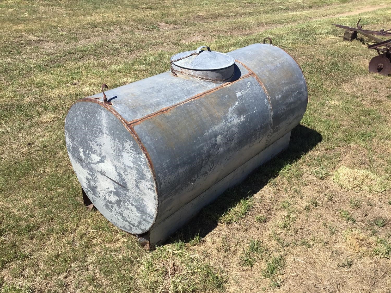 Eaton 300-Gallon Water Tank BigIron Auctions