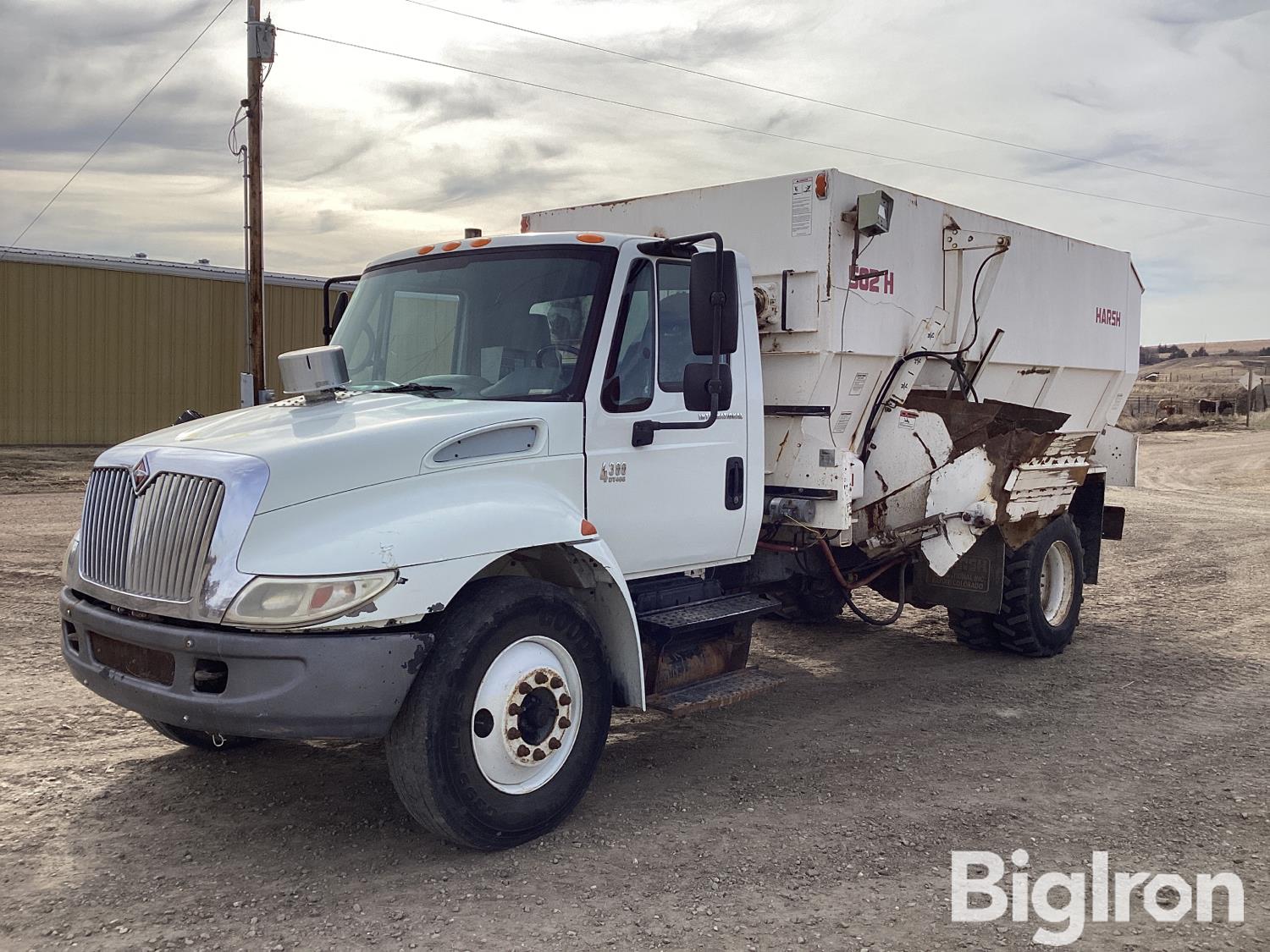 2002 International 4300 S/A Feed Truck W/502H Harsh Box BigIron Auctions