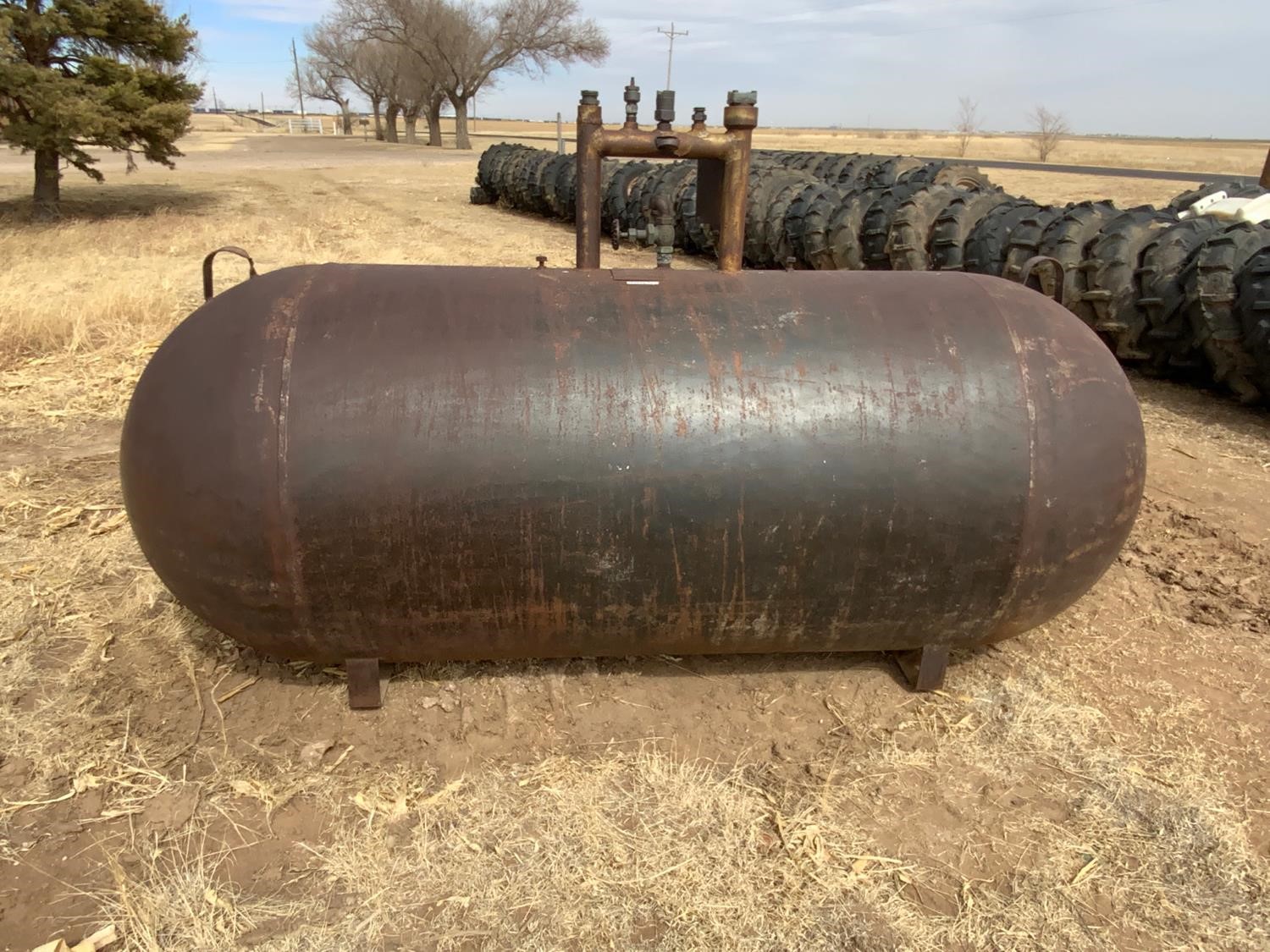 1948-800-gallon-tank-bigiron-auctions