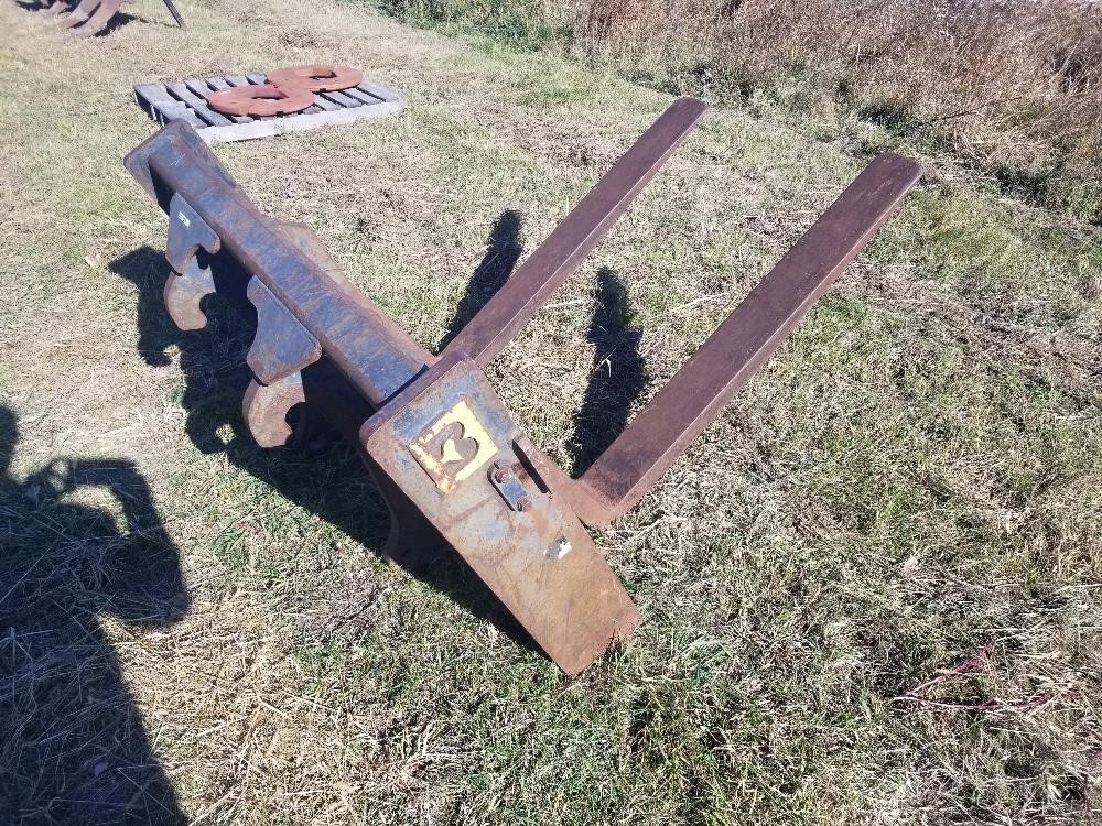 Payloader Pallet Fork Attachment Bigiron Auctions