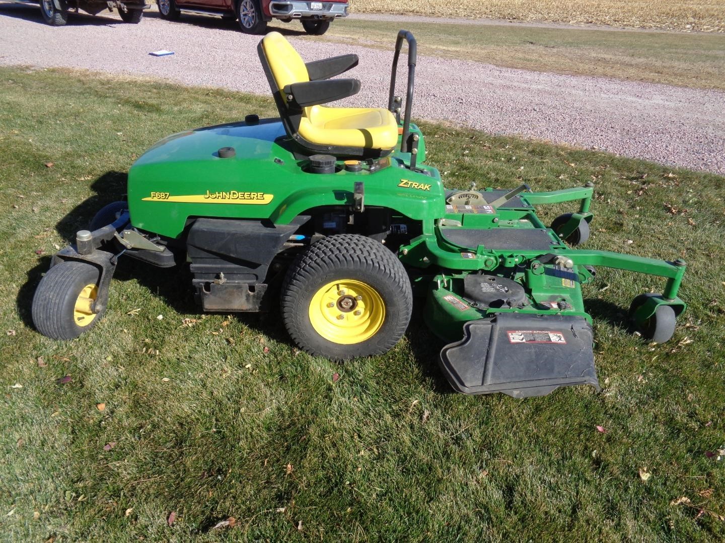 2005 John Deere F687 Z-Trak Zero Turn Mower W/7 Iron Commercial 54 