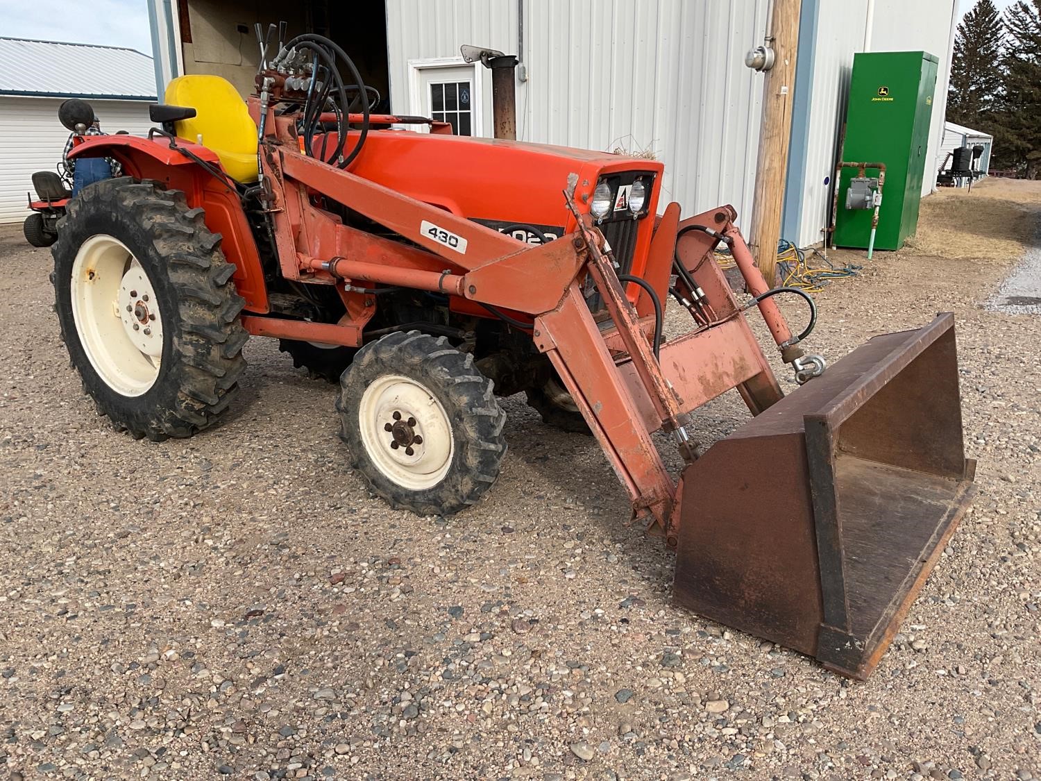 1982 Allis-Chalmers 5020 MFWD Tractor WLoader BigIron Auctions