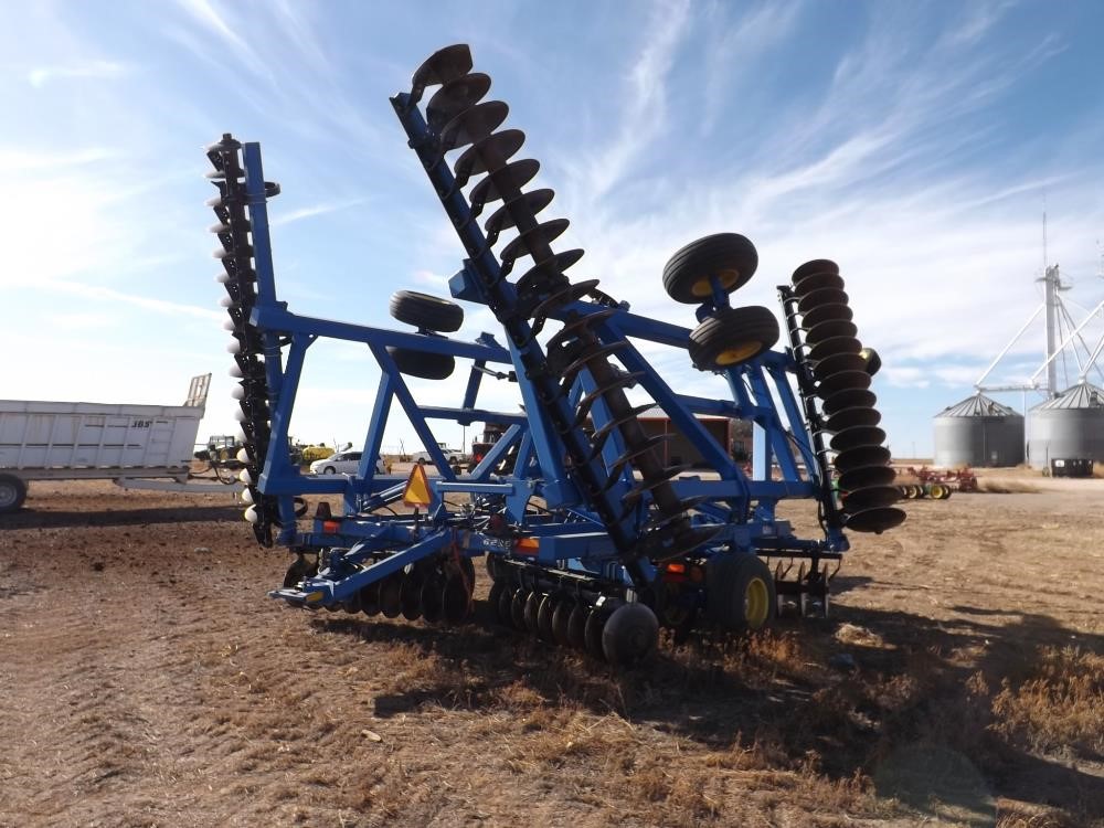 2011 Landoll 6230-36 Folding Wing Tandem Disk BigIron Auctions