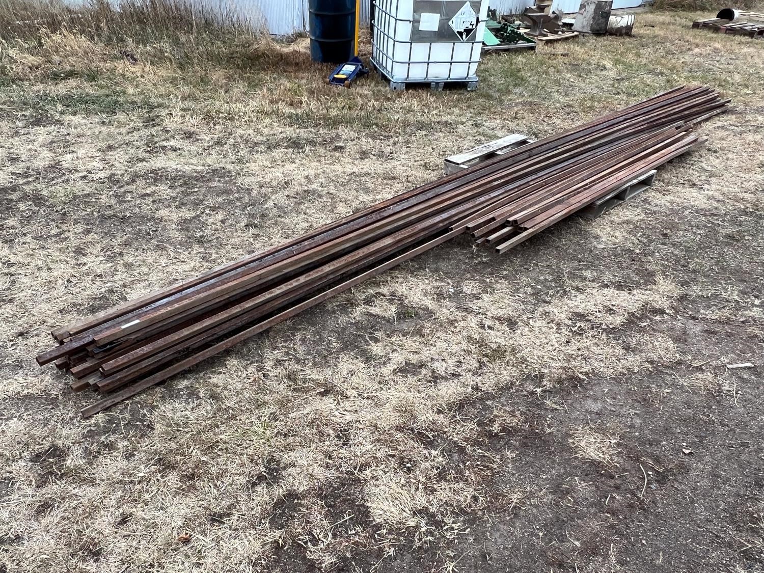 1 1 4 Square Tubing BigIron Auctions   114squaretubing 2 D95eb43a66e445f69dd6b90ece5f322c 