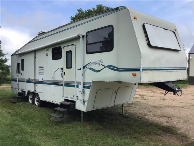 1998 Fleetwood Prowler Travel Trailer BigIron Auctions