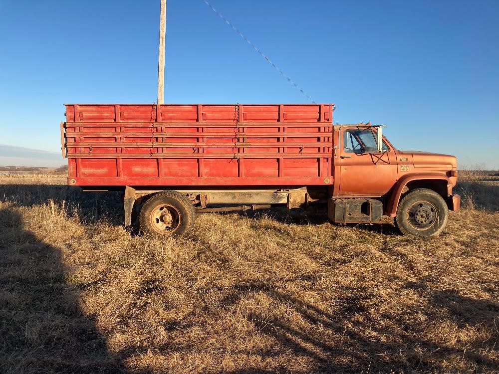 1978 Chevrolet Custom Deluxe C60 Sa Grain Truck Bigiron Auctions 3438