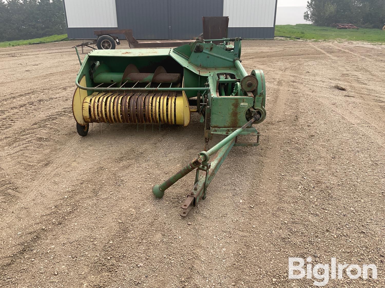 John Deere 24T Small Square Baler BigIron Auctions   Johndeere24tsquarebaler 24 92c45ea5133e4953861521b0829d2a5c 