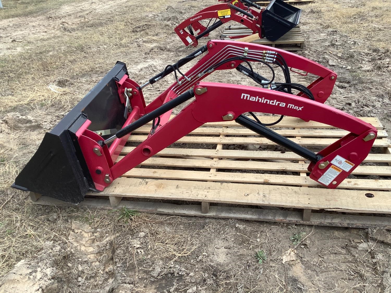 Mahindra MXLT 26L Loader W/54” Bucket BigIron Auctions