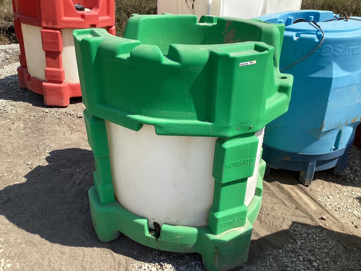 Plastic Liquid Fertilizer Totes & Pumps BigIron Auctions